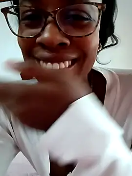 Im camila online show from January 14, 2025, 12:45 pm