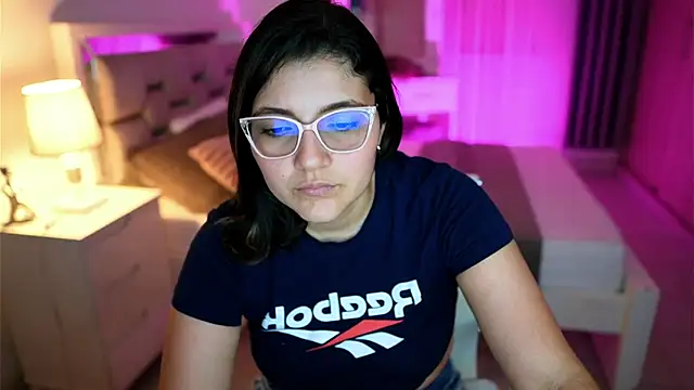 Camilaa bueno online show from March 11, 2025, 1:37 am