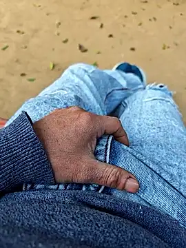 Snapshot of faaseel chatting on January 10, 2026, 10:43 am faaseel online show from January 10, 2026, 10:43 am