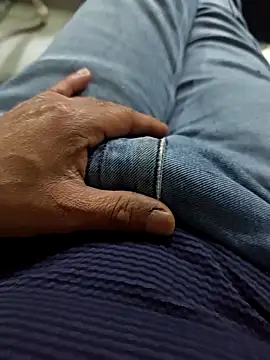 Snapshot of faaseel chatting on February 14, 2026, 1:55 pm faaseel online show from February 14, 2026, 1:55 pm