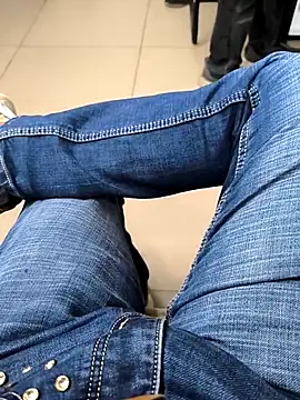 Snapshot of faaseel chatting on October 18, 2025, 5:53 am faaseel online show from October 18, 2025, 5:53 am