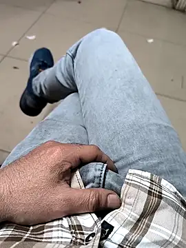 Snapshot of faaseel chatting on February 27, 2025, 9:50 am faaseel online show from February 27, 2025, 9:50 am