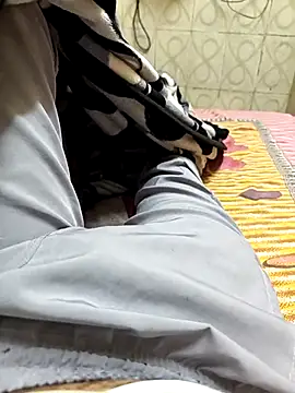 Snapshot of faaseel chatting on November 16, 2025, 6:01 pm faaseel online show from November 16, 2025, 6:01 pm