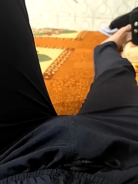 Snapshot of faaseel chatting on March 7, 2025, 4:22 pm faaseel online show from March 7, 2025, 4:22 pm