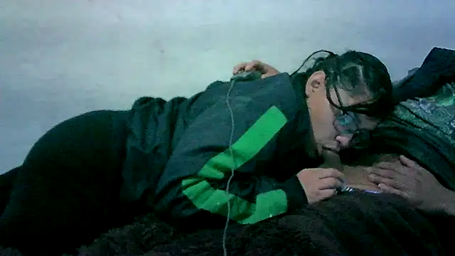 Snapshot of patynalgona chatting on December 18, 2025, 10:19 am patynalgona online show from December 18, 2025, 10:19 am