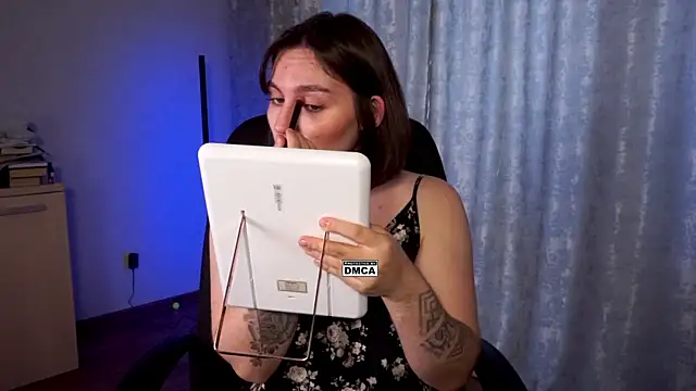 Snapshot of Hoot_owl_cb chatting on October 6, 2025, 2:13 am Hoot owl cb online show from October 6, 2025, 2:13 am