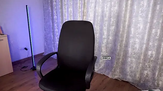 Snapshot of Hoot_owl_cb chatting on November 9, 2025, 5:11 am Hoot owl cb online show from November 9, 2025, 5:11 am