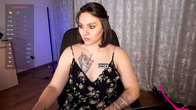 Snapshot of Hoot_owl_cb chatting on November 6, 2025, 3:10 am Hoot owl cb online show from November 6, 2025, 3:10 am