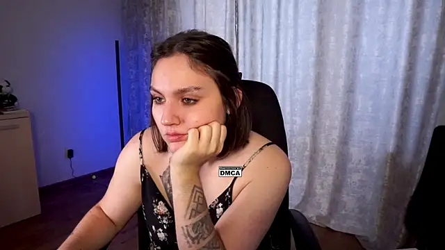 Snapshot of Hoot_owl_cb chatting on October 10, 2025, 1:06 am Hoot owl cb online show from October 10, 2025, 1:06 am