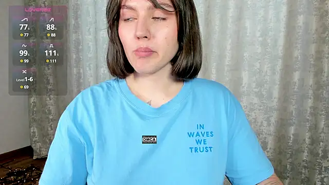 Snapshot of Hoot_owl_cb chatting on March 17, 2025, 5:45 am Hoot owl cb online show from March 17, 2025, 5:45 am