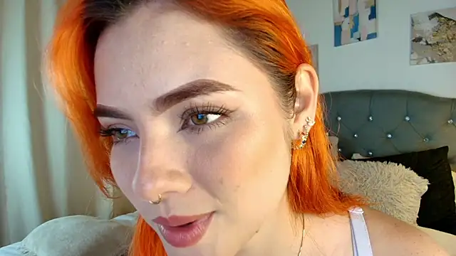 Snapshot of Miah_hilton2 chatting on May 21, 2026, 11:57 pm Miah hilton2 online show from May 21, 2026, 11:57 pm