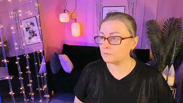 AlexandraKind online show from January 17, 2026, 8:34 pm