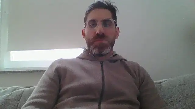 Snapshot of alcatraz009 chatting on January 24, 2025, 12:10 pm alcatraz009 online show from January 24, 2025, 12:10 pm