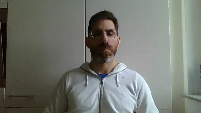 Snapshot of alcatraz009 chatting on January 27, 2025, 8:29 am alcatraz009 online show from January 27, 2025, 8:29 am