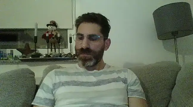 Snapshot of alcatraz009 chatting on December 23, 2024, 5:43 pm alcatraz009 online show from December 23, 2024, 5:43 pm