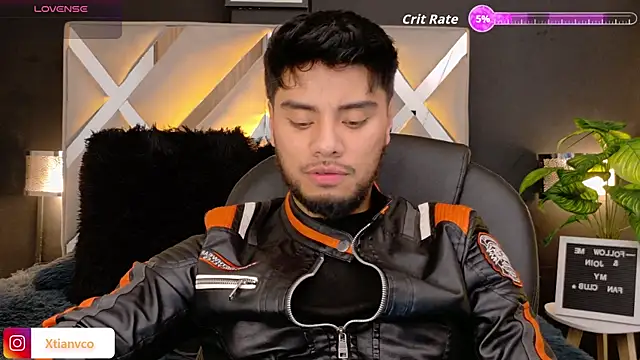 Snapshot of Tommidubois chatting on November 25, 2025, 3:51 am Tommidubois online show from November 25, 2025, 3:51 am