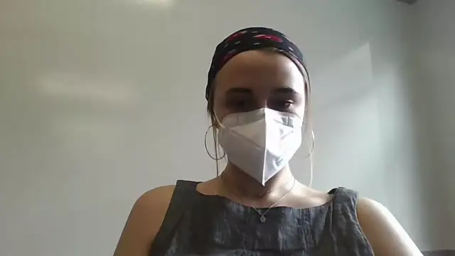 Snapshot of charlysangelll chatting on September 24, 2025, 7:31 pm charlysangelll online show from September 24, 2025, 7:31 pm