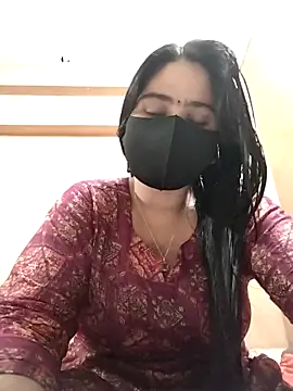 Magical Girl- online show from September 22, 2025, 4:40 am