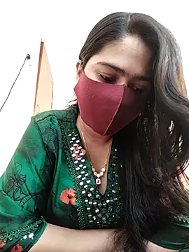 Snapshot of Magical_Girl- chatting on February 5, 2026, 6:20 am Magical Girl- online show from February 5, 2026, 6:20 am