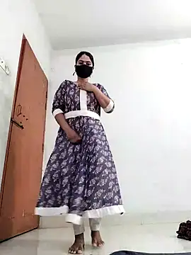 Snapshot of Magical_Girl- chatting on February 23, 2026, 4:36 am Magical Girl- online show from February 23, 2026, 4:36 am