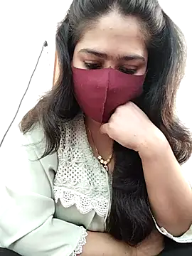 Snapshot of Magical_Girl- chatting on February 2, 2026, 4:33 am Magical Girl- online show from February 2, 2026, 4:33 am