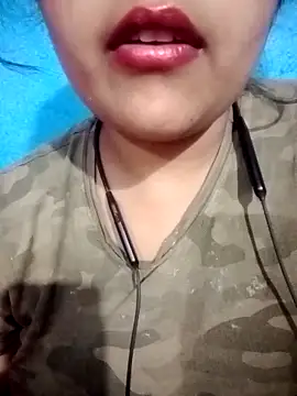 Love-Veronica online show from March 24, 2026, 8:36 am