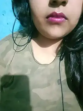 Snapshot of Love-Veronica chatting on June 24, 2026, 6:39 pm Love-Veronica online show from June 24, 2026, 6:39 pm