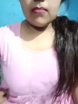 Snapshot of Love-Veronica chatting on July 22, 2026, 1:24 pm Love-Veronica online show from July 22, 2026, 1:24 pm