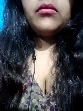 Snapshot of Love-Veronica chatting on February 20, 2026, 12:29 pm Love-Veronica online show from February 20, 2026, 12:29 pm