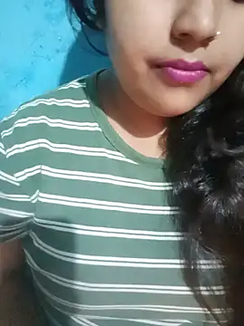 Snapshot of Love-Veronica chatting on June 16, 2026, 7:03 pm Love-Veronica online show from June 16, 2026, 7:03 pm