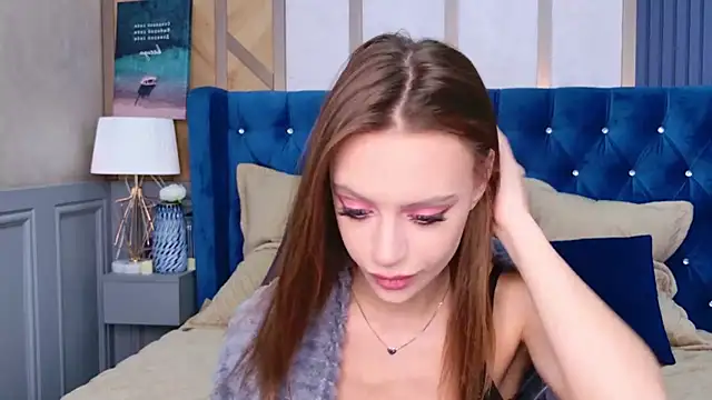 Snapshot of RebeccaMartons chatting on February 17, 2025, 10:05 pm RebeccaMartons online show from February 17, 2025, 10:05 pm