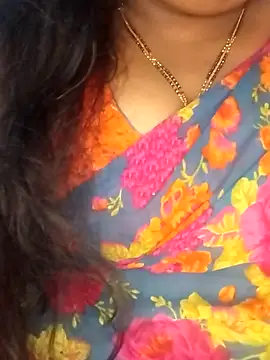 Sexy Radhikaa online show from December 23, 2025, 3:28 am