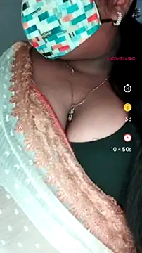 Snapshot of Sexy_Radhikaa chatting on July 10, 2026, 5:51 am Sexy Radhikaa online show from July 10, 2026, 5:51 am