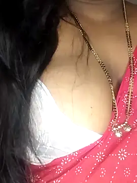 Sexy Radhikaa online show from March 26, 2026, 6:17 pm