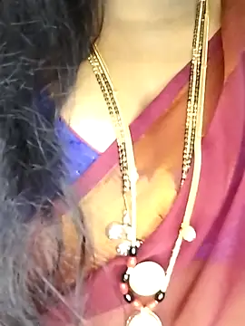 Sexy Radhikaa online show from March 8, 2026, 3:32 am