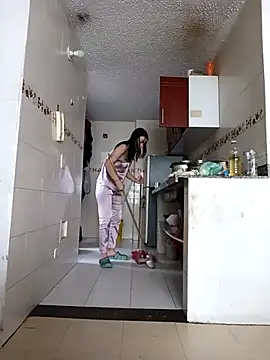 laura arias018 online show from September 16, 2025, 8:32 pm