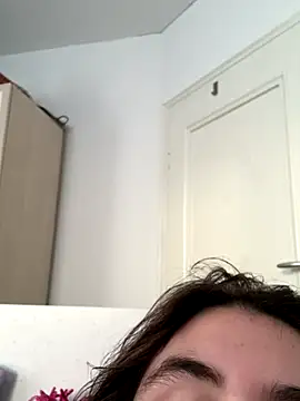 hotiee online show from December 4, 2024, 9:12 am