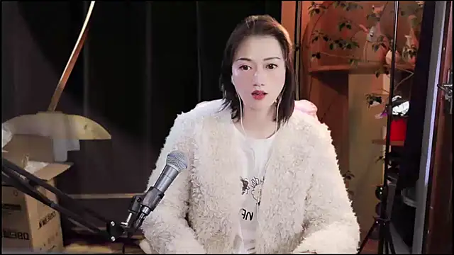 Snapshot of liuliu-6688 chatting on October 26, 2025, 3:23 pm liuliu-6688 online show from October 26, 2025, 3:23 pm