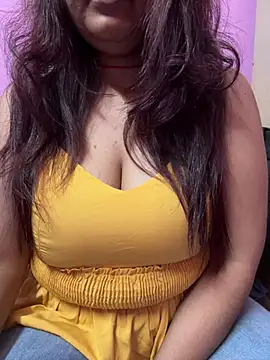 Snapshot of _nishalove19 chatting on January 15, 2025, 8:05 pm nishalove19 online show from January 15, 2025, 8:05 pm