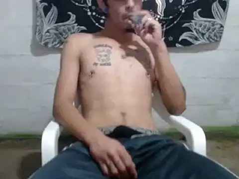 tayler punk noise online show from December 27, 2024, 3:59 pm