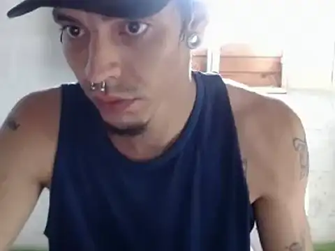 tayler punk noise online show from December 24, 2024, 5:23 pm