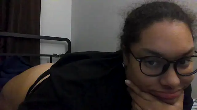 Snapshot of ariadxxx chatting on December 19, 2024, 5:07 am ariadxxx online show from December 19, 2024, 5:07 am