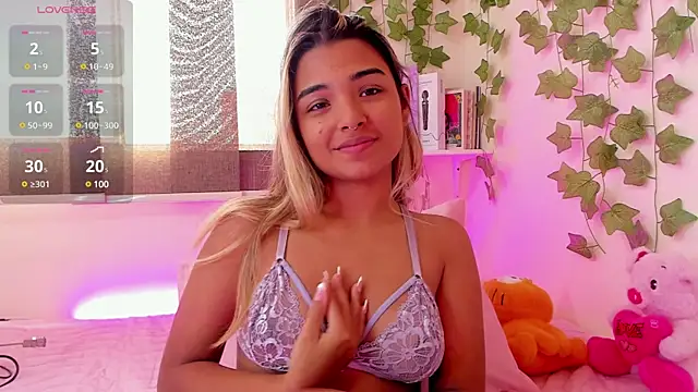 Annebull  online show from February 22, 2025, 8:20 pm