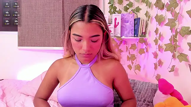 Annebull  online show from February 1, 2025, 1:02 am