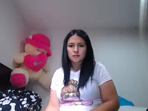 Snapshot of princehermosa44 chatting on January 27, 2025, 6:31 pm princehermosa44 online show from January 27, 2025, 6:31 pm