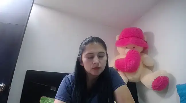 Snapshot of princehermosa44 chatting on March 18, 2025, 3:44 pm princehermosa44 online show from March 18, 2025, 3:44 pm