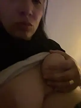 Snapshot of xBubblyBarbiexx chatting on October 25, 2025, 3:06 am xBubblyBarbiexx online show from October 25, 2025, 3:06 am