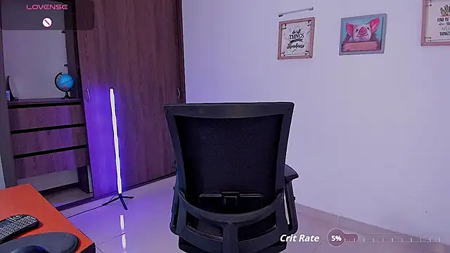 Snapshot of khris_boobs chatting on December 18, 2025, 9:29 pm khris boobs online show from December 18, 2025, 9:29 pm