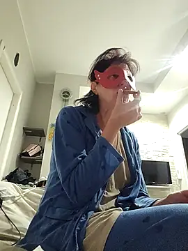 Vagabondainnamorata online show from December 5, 2025, 4:44 am