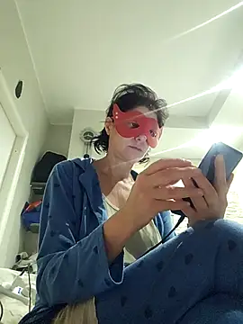 Vagabondainnamorata online show from November 1, 2025, 4:52 am